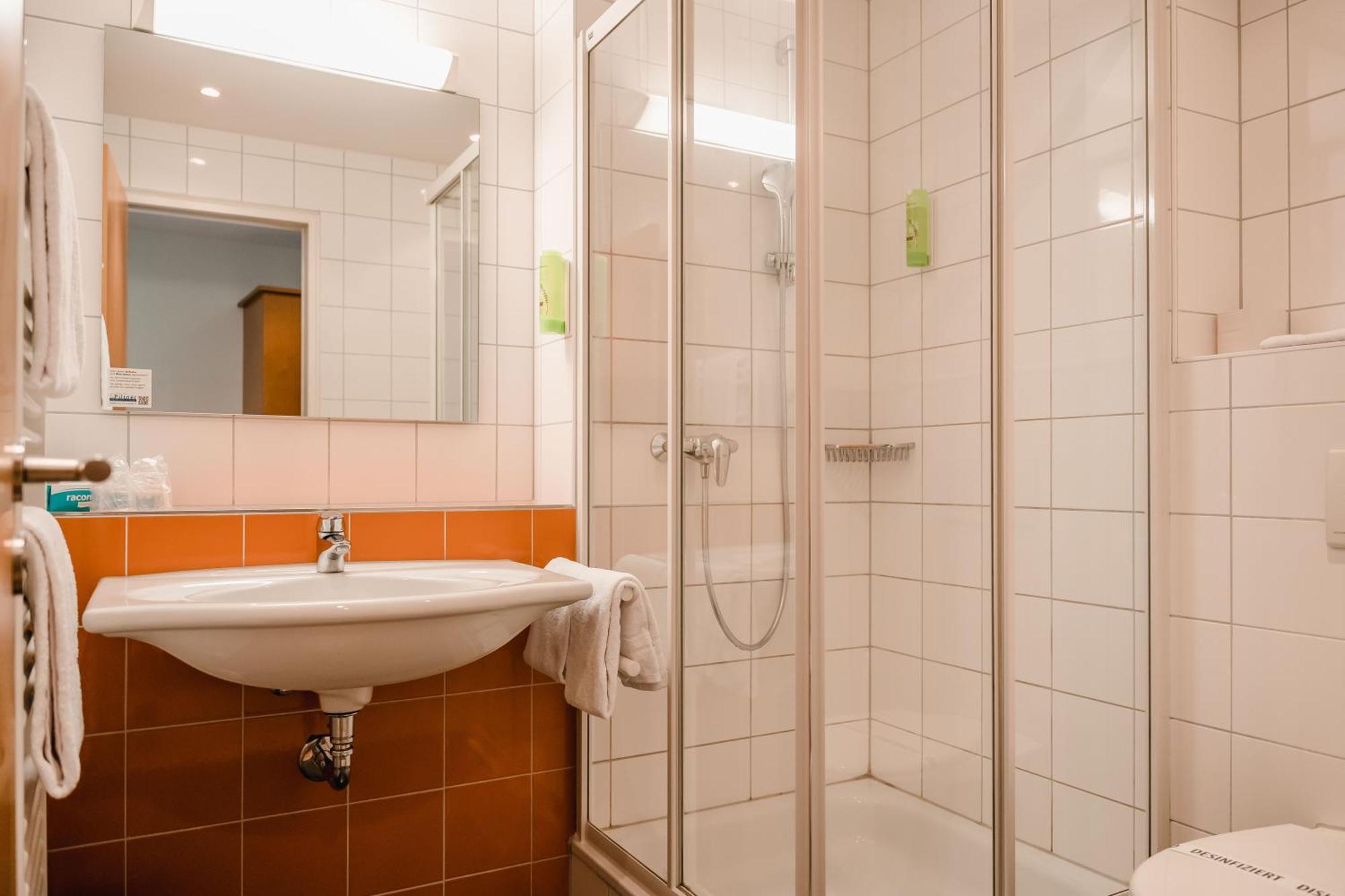 Hotel Hegau Ost Engen Extérieur photo